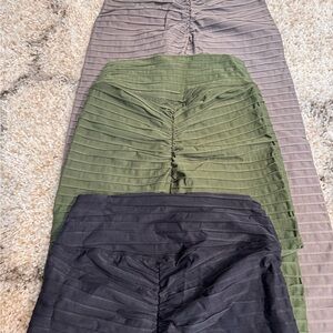 Ruched Bodycon 3/4 length exercise leggings Trio - Black, Olive, Taupe